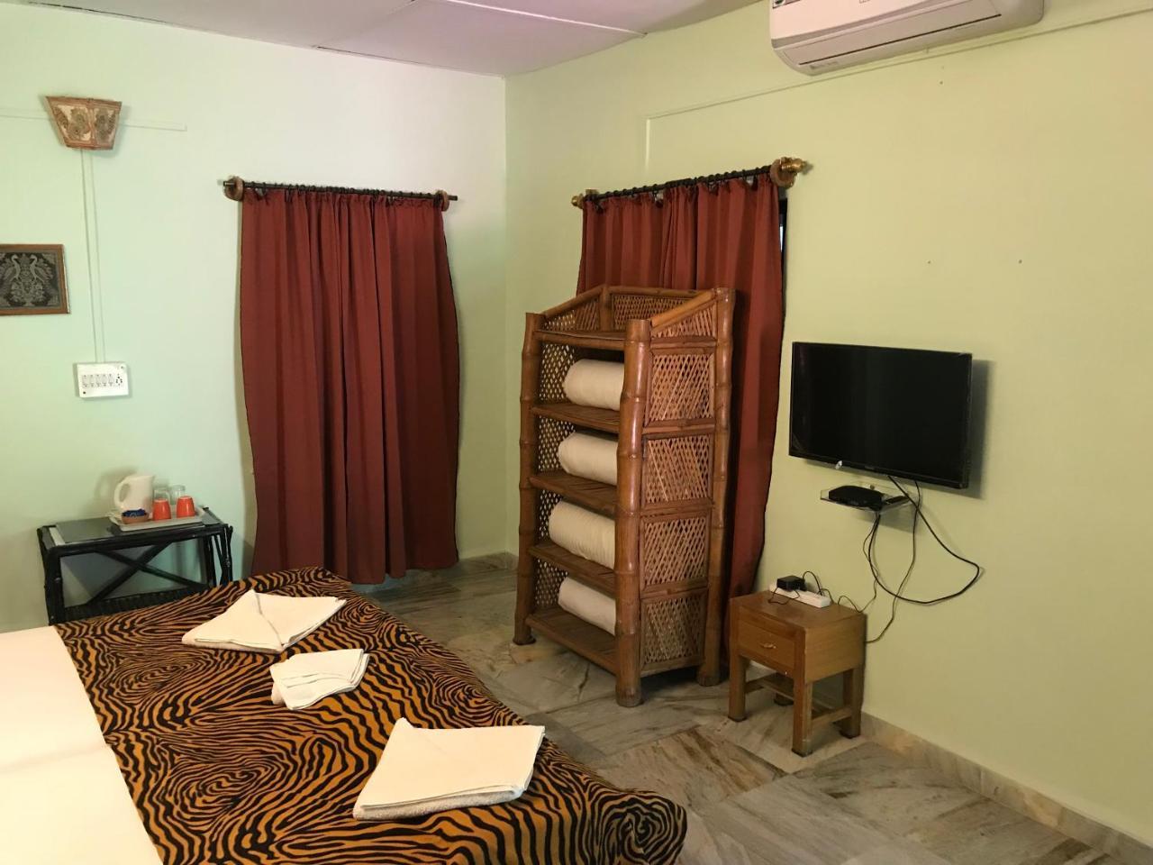 Baaz Jungle Resort Khawāsa Exterior foto
